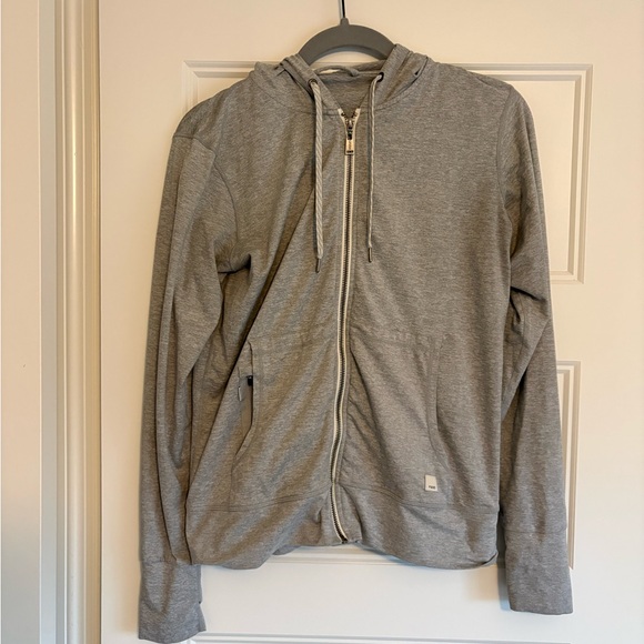 Vuori Tops - Vuori halo hoodie, light gray heather, size small